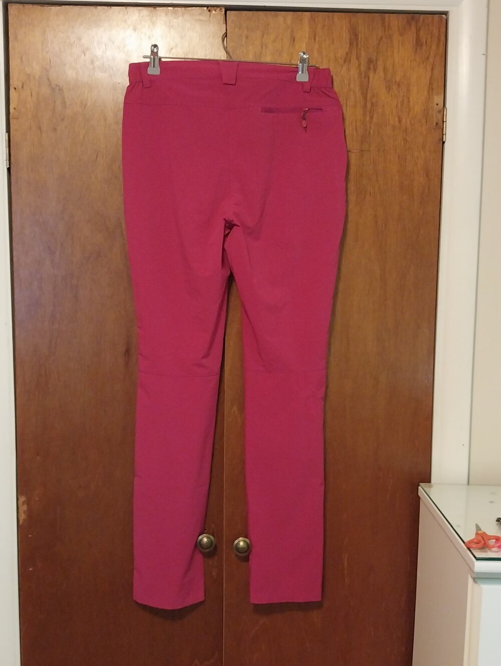 Pink Hiking Pants With 4 Zippered Pockets In Great Condition - Picture 7 of 14